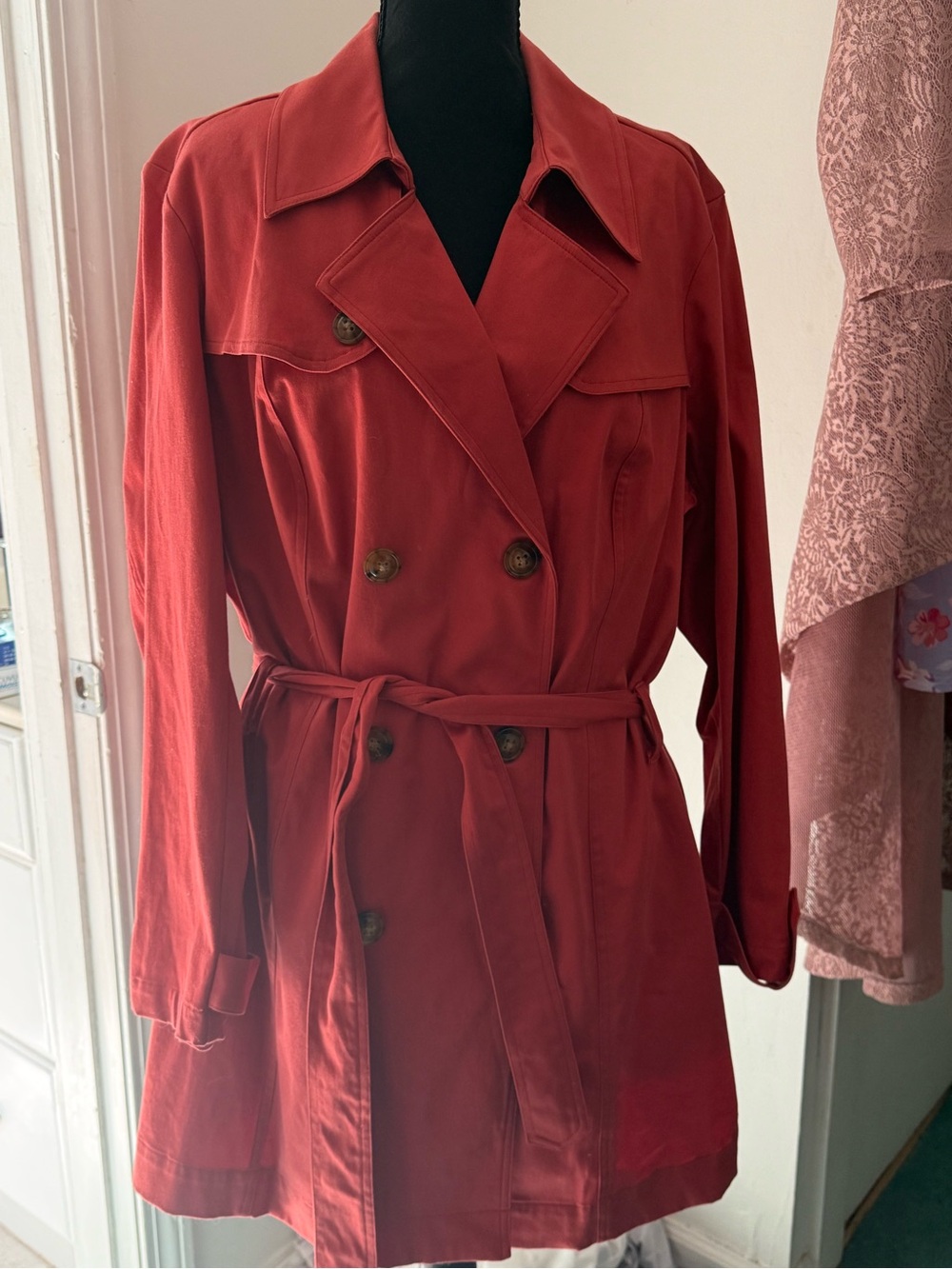 Daisy Fuentes Coral Red Double-Breasted Women's Trench Coat - Picture 3 of 5